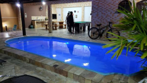 casa confortável espaçosa c/piscina e bilhar e edicula c/churrasqueira.